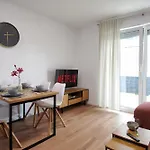 Rg Living - A30, Bali-therme, Hdz & Free Parking Bad Oeynhausen