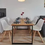 Rg Living - A30, Bali-therme, Hdz & Free Parking * Bad Oeynhausen