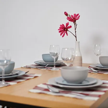 Rg Living - A30, Bali-therme, Hdz & Free Parking Appartement *