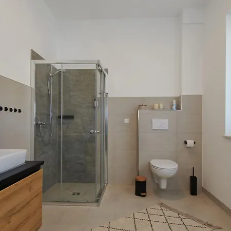 Rg Living - A30, Bali-therme, Hdz & Free Parking