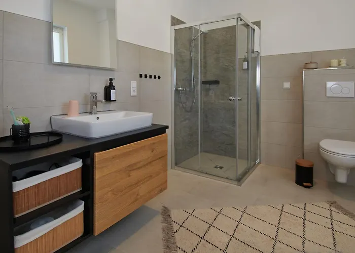 Rg Living - A30, Bali-therme, Hdz & Free Parking Bad Oeynhausen