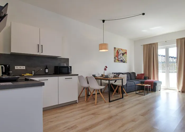 Rg Living - A30, Bali-therme, Hdz & Free Parking Bad Oeynhausen